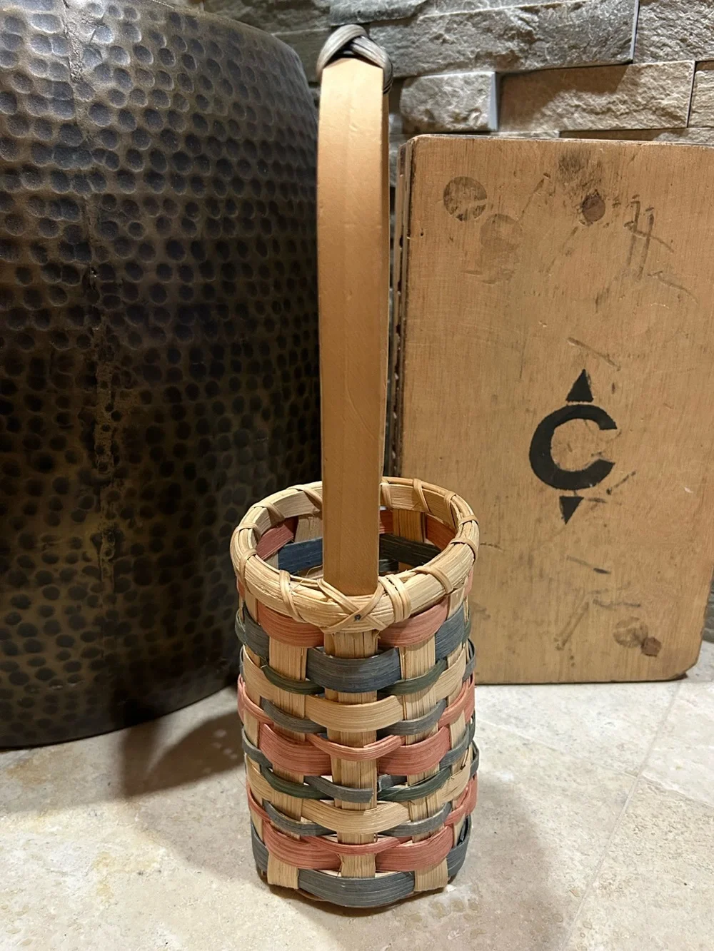 Vintage single-handled woven splint wood wine basket